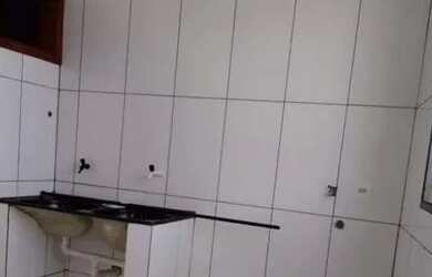 Imagem 6: Aluga-se uma casa rua Guilherme Veloso casa 421