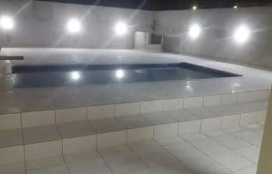 Imagem 3: Vendo troco casa litoral. Piscina, Churrasqueira, 200m² de Áreae4 Vagas...