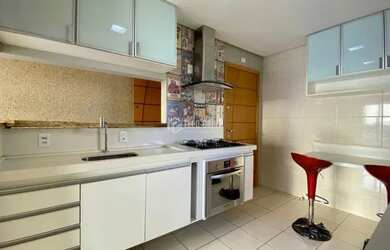 Imagem 1: Apartamento Alto Padrão. Piscina, Churrasqueira, Guarda roupae116m²...