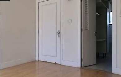 Imagem: O apartamento possui 2 Dormitórios, 2 Banheiros, 2 Vagas na