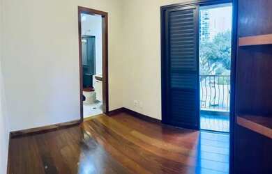 Imagem 3: Apartamento de 4 quartos para alugar no bairro None