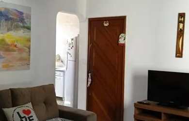 Imagem: O apartamento possui 2 Dormitórios, 1 Banheiro, 1 Vaga na garagem