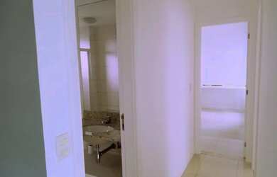 Imagem 4: Apartamento de 2 quartos com área privativa de 112,00 m² e 2 garagens...