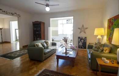 Imagem: O apartamento possui 4 Dormitórios, 2 Banheiros, 1 Vaga na