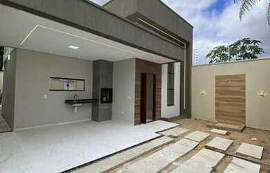 Imagem: A casa possui 3 Dormitórios, 3 Banheiros, 3 Vagas na garagem