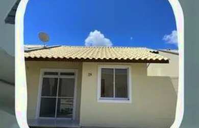 Imagem: A casa em condomínio possui 3 Dormitórios, 2 Banheiros e 2