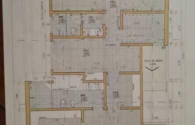 Imagem: A casa possui 5 Dormitórios, 5 Banheiros, 4 Vagas na garagem