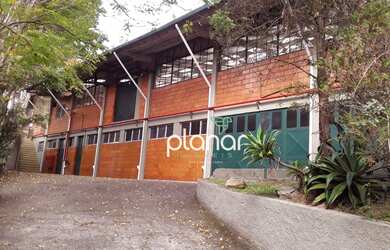 Imagem 3: Galpão, 2000 m² - venda por R$ 3.700.000,00 ou aluguel por R$ 20.000,00/mês - Itaipava - P