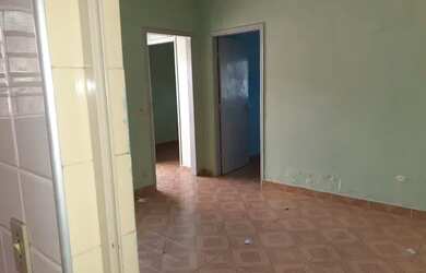 Imagem: A casa possui 2 Dormitórios, 2 Banheiros, 1 Vaga na garagem