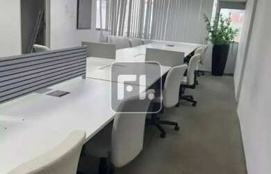 Imagem: O depósito possui 3 Vagas na garagem e 100m² de Área e está