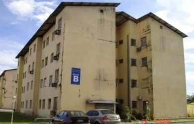 Imagem: O apartamento possui 2 Dormitórios, 1 Banheiro, 1 Vaga na garagem