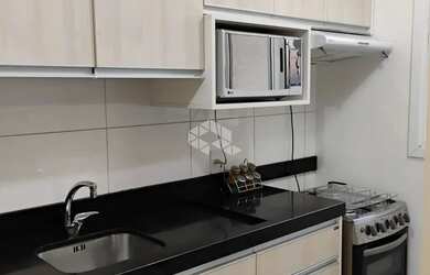 Imagem 6: Apartamento semimobiliado com 2 quartos uma vaga de garagem coberta e...