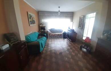 Imagem: O terreno possui 750m² de Área e está localizado em Vila