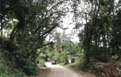 Imagem: O terreno possui 940m² de Área e está localizado em Roseira