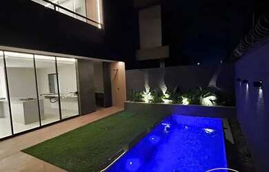 Imagem: A casa em condomínio possui 3 Dormitórios, 4 Banheiros, 2