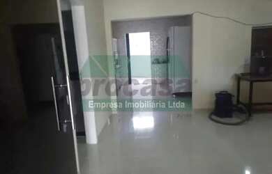 Imagem: A casa em condomínio possui 3 Dormitórios, 1 Banheiro, 5 Vagas