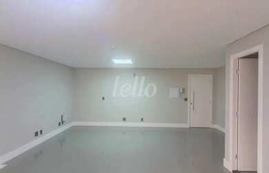 Imagem: O depósito possui 2 Vagas na garagem e 54m² de Área e está