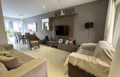 Imagem: A casa possui 2 Dormitórios, 3 Banheiros, 1 Vaga na garagem