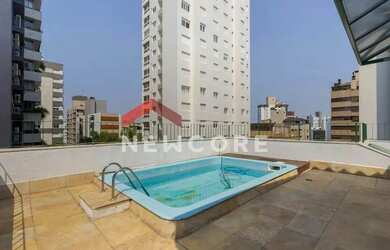 Imagem: O apartamento na cobertura possui 3 Dormitórios, 4 Banheiros