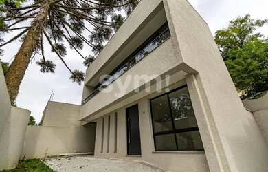 Imagem: A casa em condomínio possui 3 Dormitórios, 4 Banheiros, 2