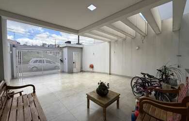 Imagem 2: SOBRADO DE ÓTIMO PADRÃO À VENDA NO RESID. SOLAR DA TOSCANA EM APUCARANA