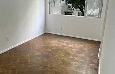 Imagem: O apartamento possui 2 Dormitórios, 2 Banheiros, 80m² de Área