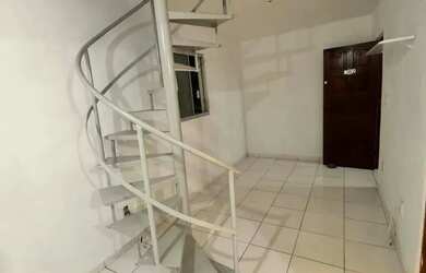 Imagem 6: Duplex para aluguel tem 60 metros quadrados com 3 quartos em Candeias...