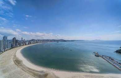 Imagem: O apartamento possui 4 Dormitórios, 4 Banheiros, 4 Vagas na