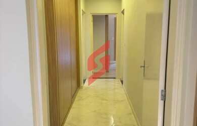 Imagem: A casa em condomínio possui 4 Dormitórios, 5 Banheiros, 2