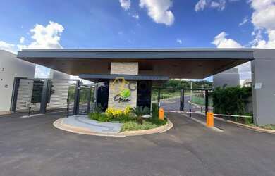 Imagem: O terreno possui 422m² de Área e está localizado em Recanto