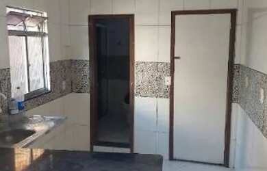 Imagem: A casa possui 1 Dormitório, 1 Banheiro e está localizado