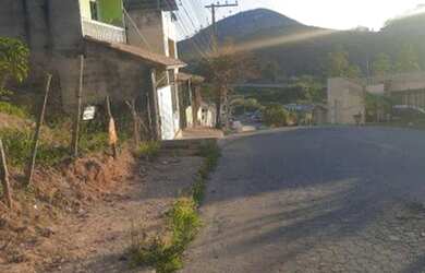 Imagem 2: Terreno à venda, 590 m² por R$ 150.000,00 - Nova Benfica - Juiz de Fora/MG