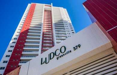 Imagem: O apartamento possui 3 Dormitórios, 5 Banheiros, 2 Vagas na