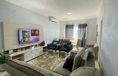 Imagem: A casa em condomínio possui 3 Dormitórios, 1 Banheiro, 2 Vagas