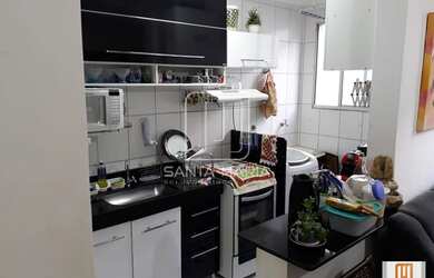 Imagem: O apartamento possui 2 Dormitórios, 1 Banheiro, 1 Vaga na garagem