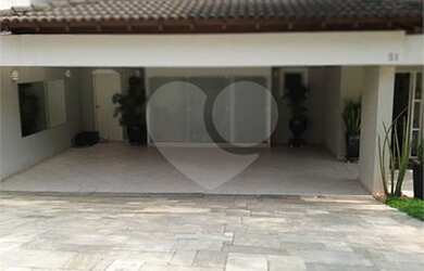 Imagem 12: Santana de Parnaíba - Casa Padrão - Santana de Parnaíba