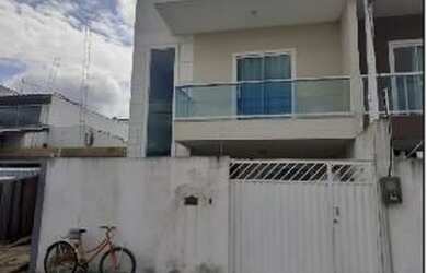 Imagem: A casa possui 2 Dormitórios, 2 Banheiros, 1 Vaga na garagem