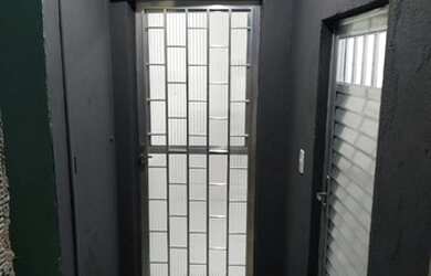 Imagem: A casa possui 1 Dormitório, 1 Banheiro e está localizado