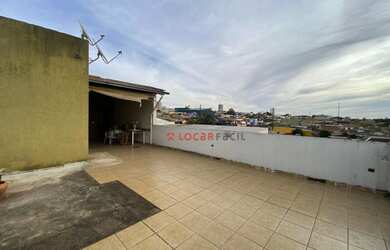 Imagem: O apartamento possui 3 Dormitórios, 1 Banheiro, 1 Vaga na garagem