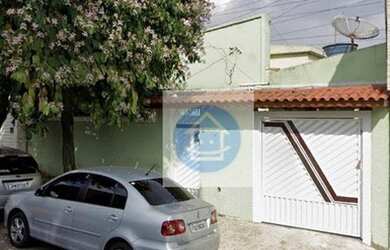 Imagem: A casa possui 5 Dormitórios, 3 Banheiros, 5 Vagas na garagem