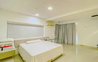 Imagem 8: Apartamento Luxuoso 627m² na Ponta do Farol Vista Mar e Porcelanato 03...