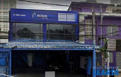 Imagem: O depósito possui 4 Vagas na garagem, 180m² de Área e está