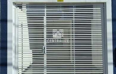 Imagem: A casa possui 2 Dormitórios, 1 Banheiro, 1 Vaga na garagem