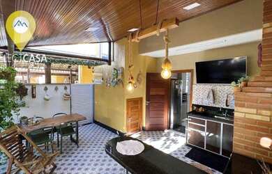 Imagem: A casa em condomínio possui 3 Dormitórios, 3 Banheiros, 2