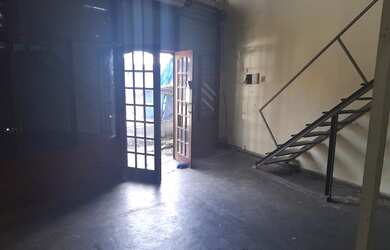 Imagem: O depósito possui 77m² de Área e está localizado em Madureira