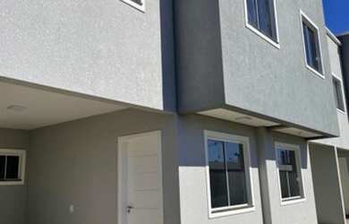 Imagem: A casa possui 3 Dormitórios, 1 Banheiro, 1 Vaga na garagem