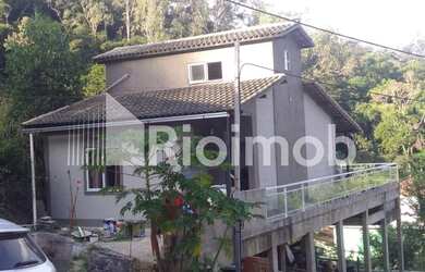 Imagem: A casa em condomínio possui 2 Dormitórios, 1 Banheiro, 2 Vagas