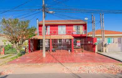 Imagem: A casa possui 5 Dormitórios, 5 Banheiros, 5 Vagas na garagem
