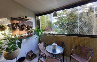 Imagem: O apartamento possui 3 Dormitórios, 2 Banheiros, 2 Vagas na