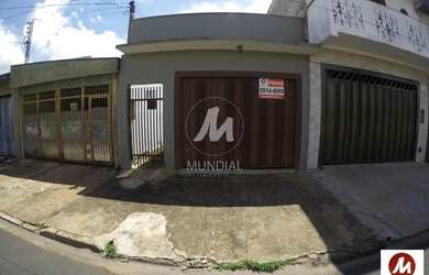 Imagem: A casa possui 2 Dormitórios, 1 Banheiro, 1 Vaga na garagem